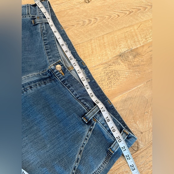 Carhartt Jeans Mens Size 42 x 30 Blue Medium Wash Denim Relaxed Fit - Picture 7 of 11